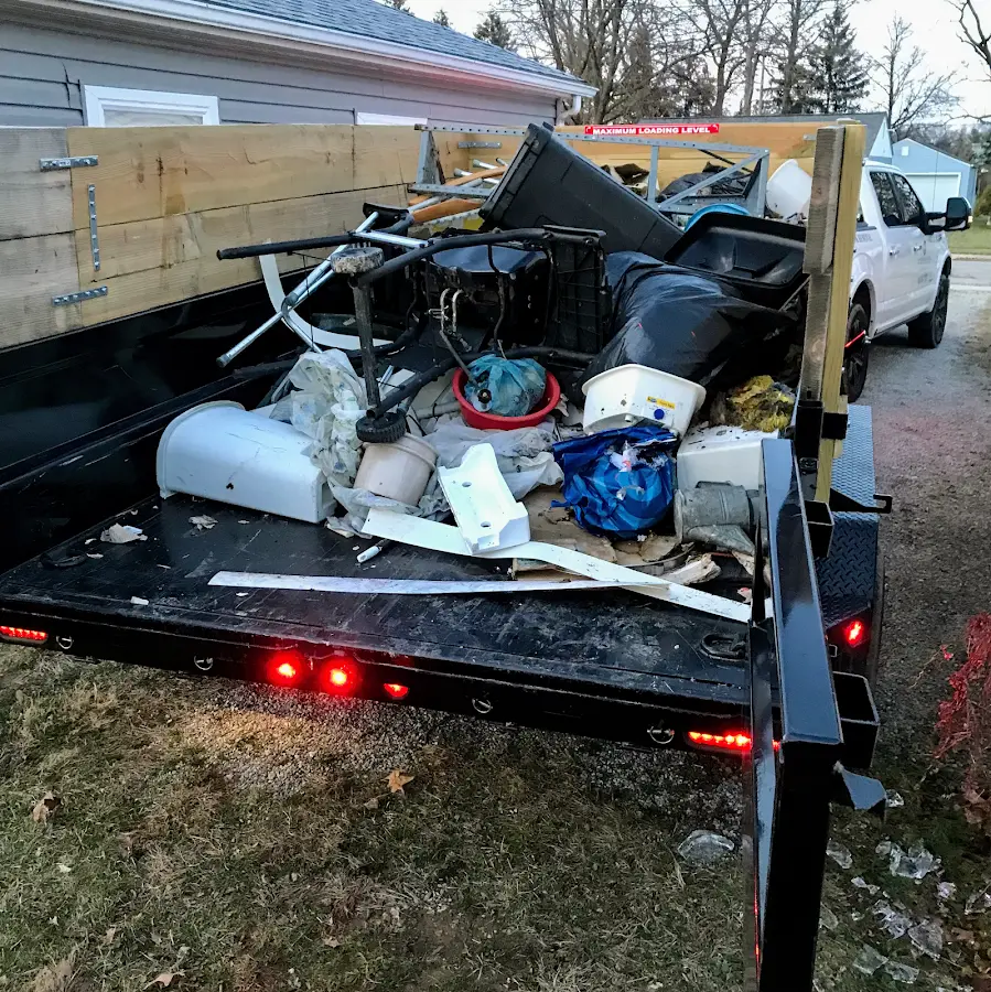 Roll-off dumpster delivered to a residential driveway in Gretna